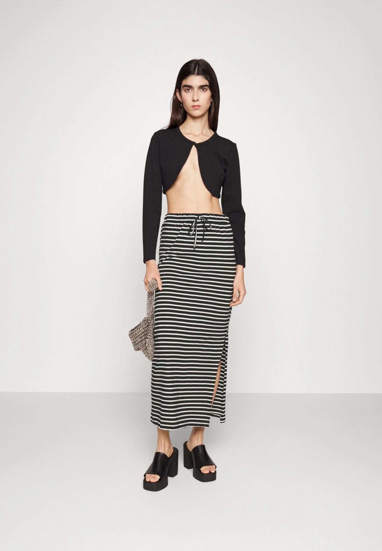 Vila Vidarling Skirt - Jupe Longue - Black/Optical Snow 4 Vila Vidarling Skirt - Jupe Longue - Black/Optical Snow – Image 2