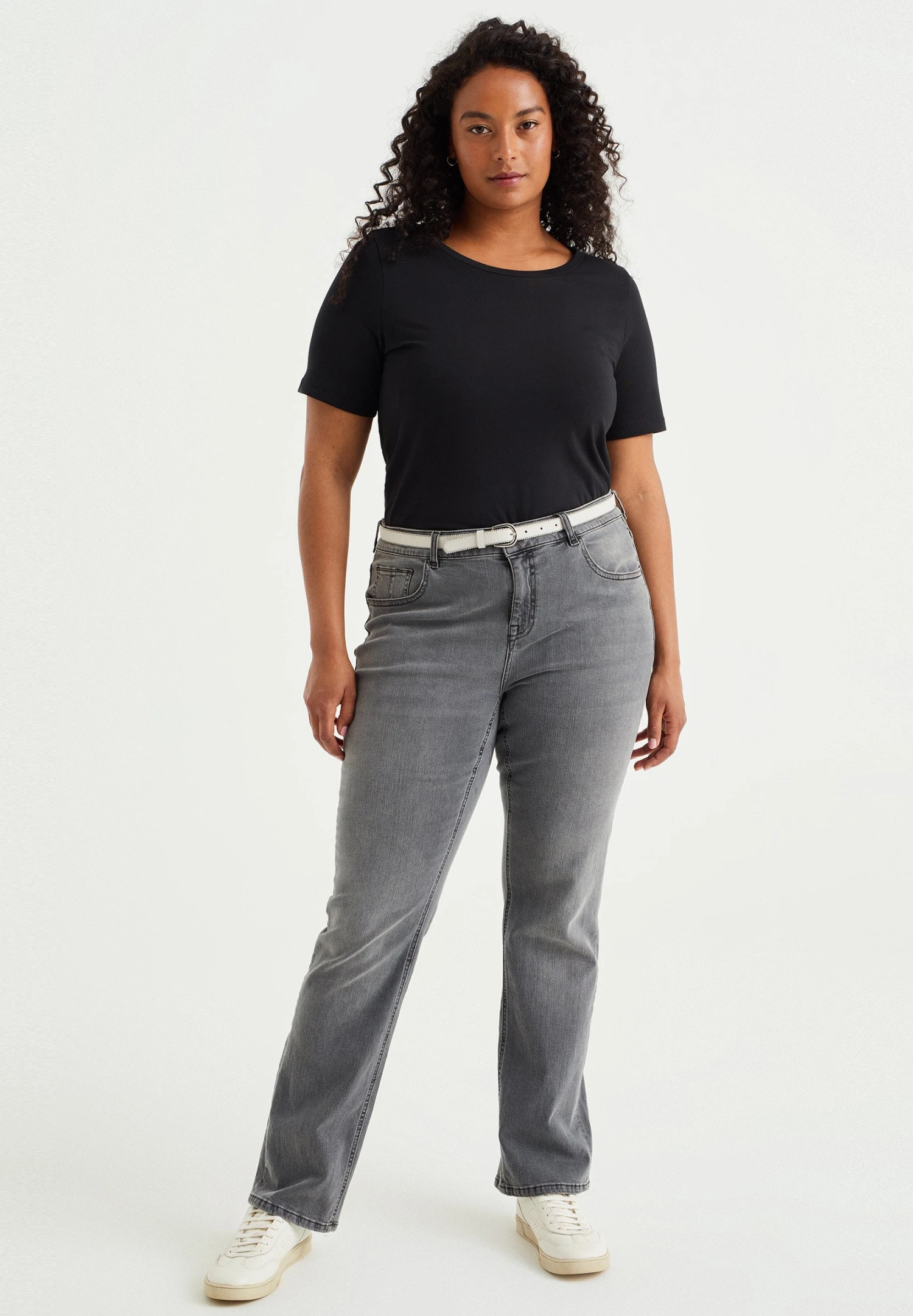 WE FASHION Curve - T-Shirt Basique - Black 4 WE FASHION Curve - T-Shirt Basique - Black – Image 2