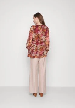 Guess Ls Candis Romper - Combinaison - Digital Tapestry Pri 9 Guess Ls Candis Romper - Combinaison - Digital Tapestry Pri -ESPRIT Soldes 1bfea852e11e42a3be334cace3dd1d2d