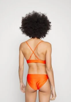 ONLY Onlbobby Life 2 Pack - Bas De Bikini - Cherry Tomato/Black 10 ONLY Onlbobby Life 2 Pack - Bas De Bikini - Cherry Tomato/Black -ESPRIT Soldes 1dd30b108ee4468790fd3bd10164e901