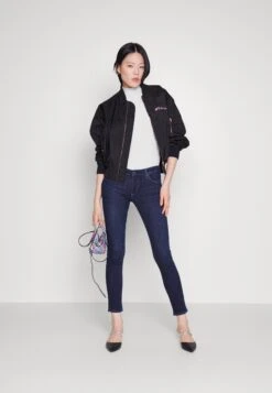 DRYKORN Laran - Débardeur - Grey 8 DRYKORN Laran - Débardeur - Grey -ESPRIT Soldes 24a339169a8348e5929c61d052b26f81