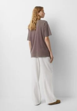 PULL & BEAR Short Sleeve - T-Shirt Imprimé - Brown -ESPRIT Soldes 2eb98ed1cc0c4450a84c1d4f7a9c5b7c