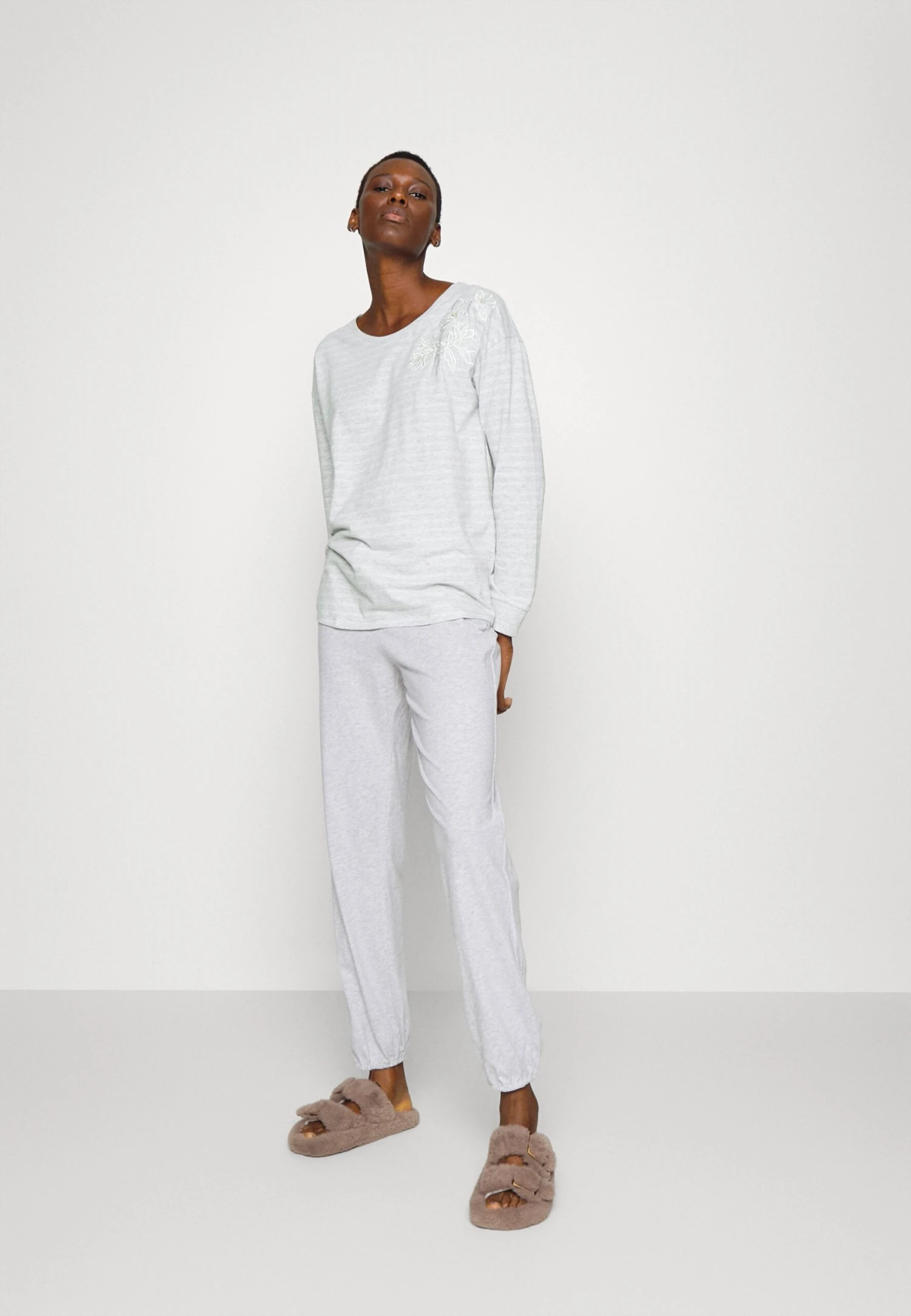 Triumph Pyjama - Medium Grey Melange 4 Triumph Pyjama - Medium Grey Melange – Image 2