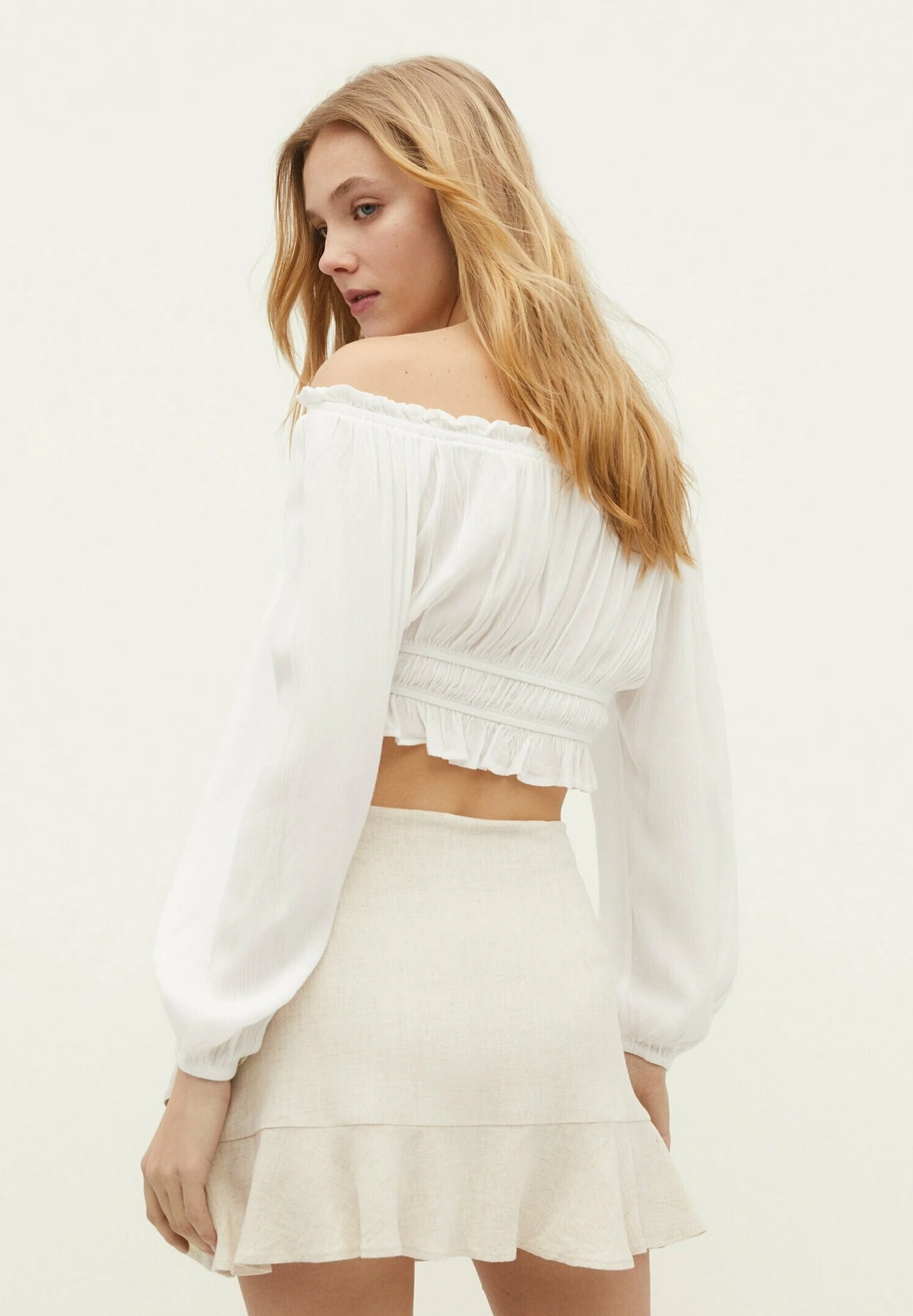 Stradivarius Rustic-Style With Ruffles - Jupe Trapèze - Stone 5 Stradivarius Rustic-Style With Ruffles - Jupe Trapèze - Stone – Image 3