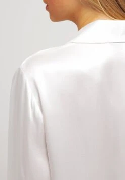 LA PERLA Pigiama - Pyjama - Naturale 15 LA PERLA Pigiama - Pyjama - Naturale -ESPRIT Soldes 40825b382c254168b7ec51a42c92656b