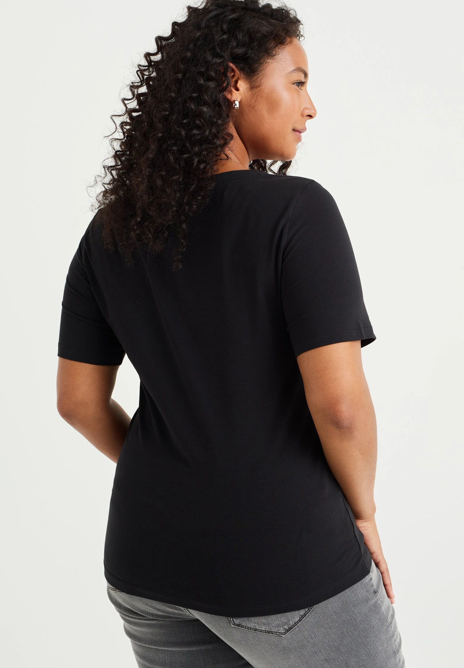 WE FASHION Curve - T-Shirt Basique - Black 5 WE FASHION Curve - T-Shirt Basique - Black – Image 3