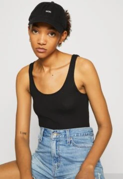 WEEKDAY Open Neck Tank 2 Pack - Débardeur - Black Dark 13 WEEKDAY Open Neck Tank 2 Pack - Débardeur - Black Dark -ESPRIT Soldes 46d9180ddaba4203a4b54a9ae96be0fc