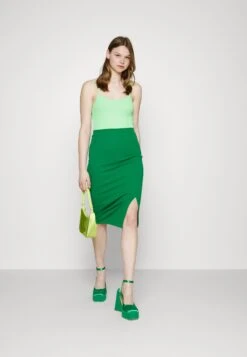 ONLY Onlsophia - Débardeur - Summer Green -ESPRIT Soldes 577076a7cb384d65b147cf18715a9399