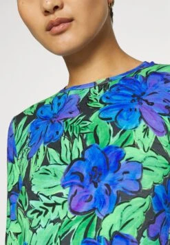 Danae Long Sleeve - T-Shirt À Manches Longues - Berry -ESPRIT Soldes 6a85d829c6234aaf89131cb8bca40500