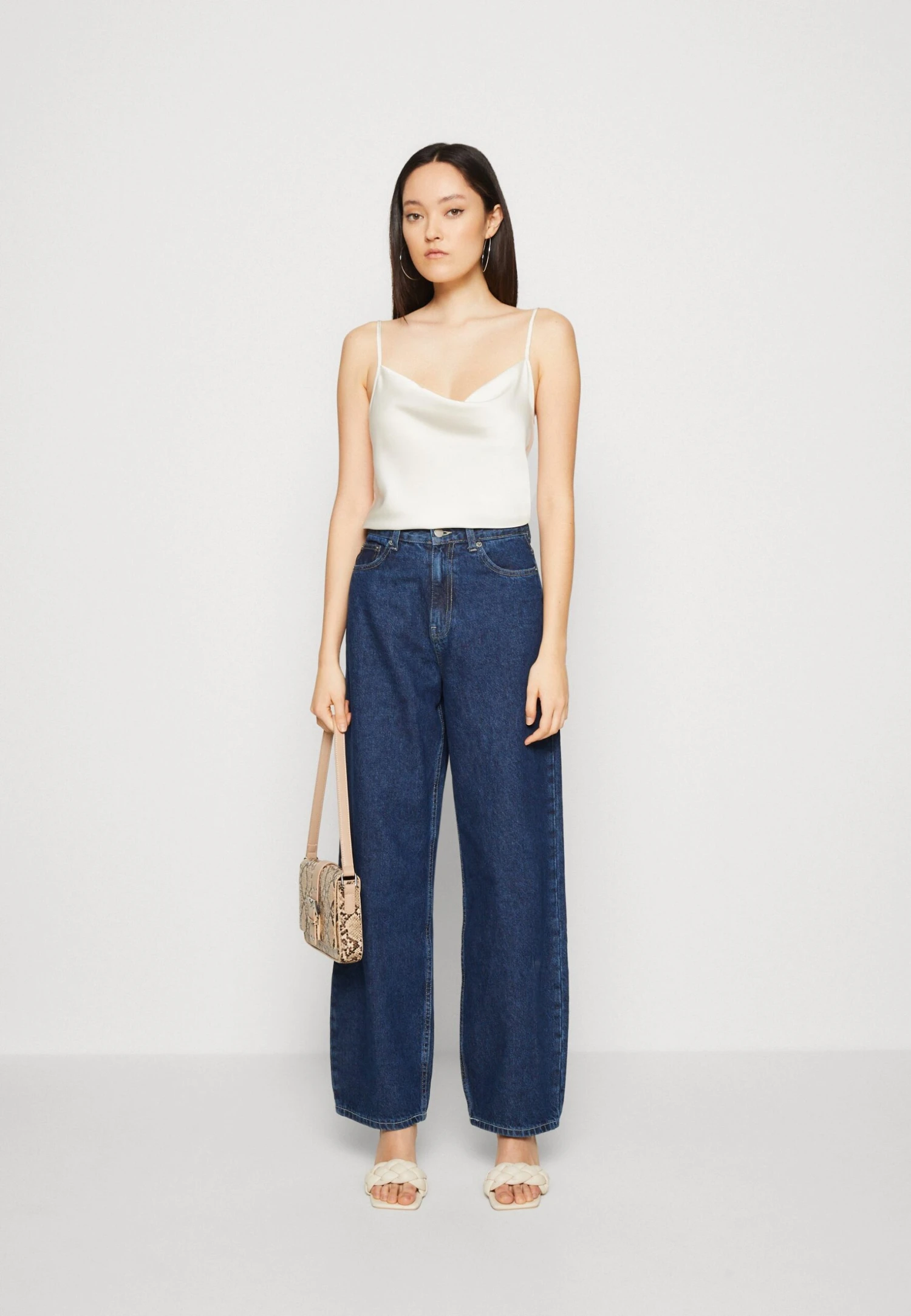 Vila Viravenna - Débardeur - Birch 4 Vila Viravenna - Débardeur - Birch – Image 2