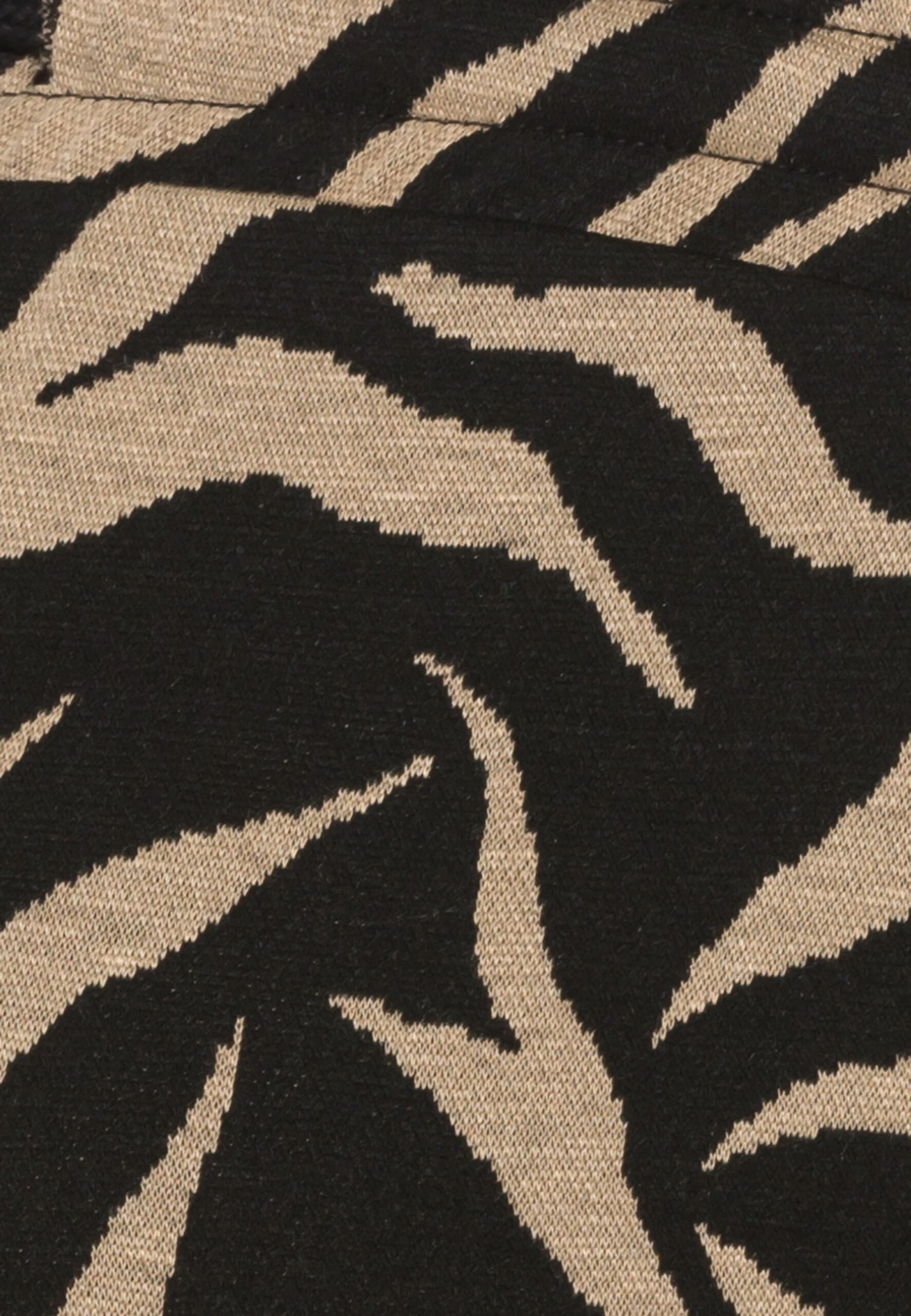 Mamalicious Yates Uk Skirt - Jupe Crayon - Black 5 Mamalicious Yates Uk Skirt - Jupe Crayon - Black – Image 3