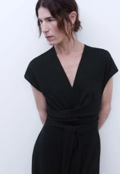 ADOLFO DOMINGUEZ V-Neckline Long - Combinaison - Black -ESPRIT Soldes 7889e21316c741c9bfdb639dc5f1f9e3