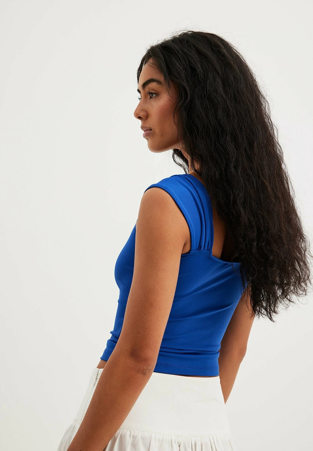 NA-KD Mit Breiten Trägern - Débardeur - Blue 4 NA-KD Mit Breiten Trägern - Débardeur - Blue – Image 2