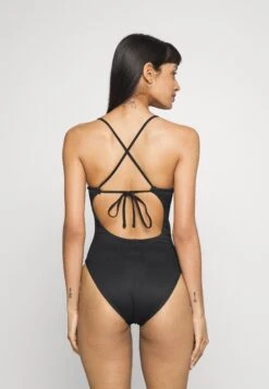 ONLY Onlbobby Life Swimsuit - Maillot De Bain - Black 9 ONLY Onlbobby Life Swimsuit - Maillot De Bain - Black -ESPRIT Soldes 8a3a710c15094a28a8eea59692963312
