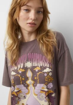 PULL & BEAR Short Sleeve - T-Shirt Imprimé - Brown -ESPRIT Soldes 8f1038a098464e6fa09fd5c6c60f3735