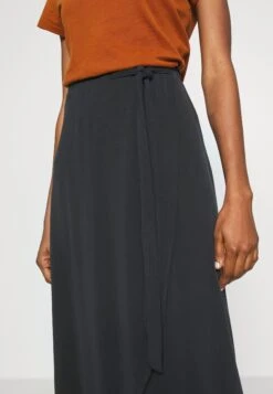 Object Objannie Noos - Jupe Portefeuille - Black 13 Object Objannie Noos - Jupe Portefeuille - Black -ESPRIT Soldes 9f02328f2a0544bea97459a5577f53e3