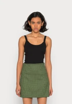 Gina Tricot Basic Singlet 2-Pack - Débardeur - Black/White -ESPRIT Soldes a8810d2863744f9e9ce72f3b65fde022