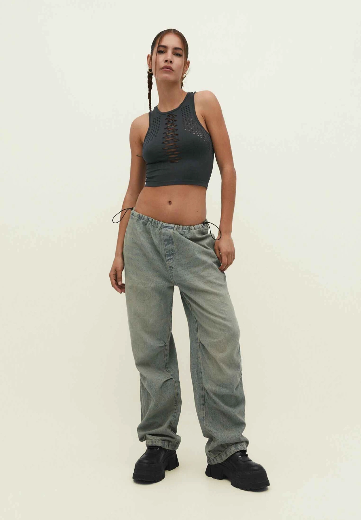 Stradivarius Perforated - Haut De Bikini - Dark Grey 4 Stradivarius Perforated - Haut De Bikini - Dark Grey – Image 2