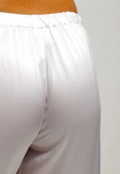 LA PERLA Pigiama - Pyjama - Naturale 18 LA PERLA Pigiama - Pyjama - Naturale -ESPRIT Soldes b3b60c82082446989c904a4c02db2811