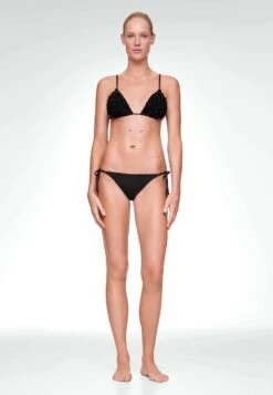 Oysho Floral Appliqué Triangle - Haut De Bikini - Black 10 Oysho Floral Appliqué Triangle - Haut De Bikini - Black -ESPRIT Soldes c204e7c3e1234b1e91cdd5d7cebe6921
