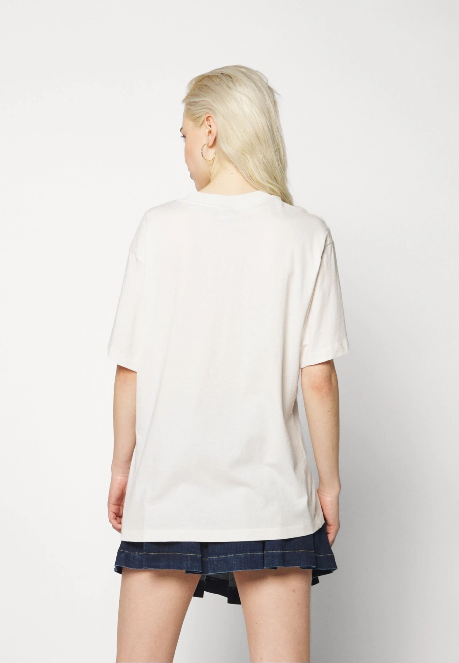 Nike Sportswear W Nsw Bf Prnt Su - T-Shirt Imprimé - Phantom 6 Nike Sportswear W Nsw Bf Prnt Su - T-Shirt Imprimé - Phantom – Image 4