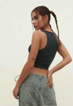 Stradivarius Perforated - Haut De Bikini - Dark Grey 12 Stradivarius Perforated - Haut De Bikini - Dark Grey -ESPRIT Soldes c8418740cc75459b83051c5c2608d8a4