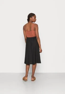 ONLY Onlviva Life New Button Skirt - Jupe Trapèze - Black 9 ONLY Onlviva Life New Button Skirt - Jupe Trapèze - Black -ESPRIT Soldes cd6e6c8293ed46da993b506acc1d3b30