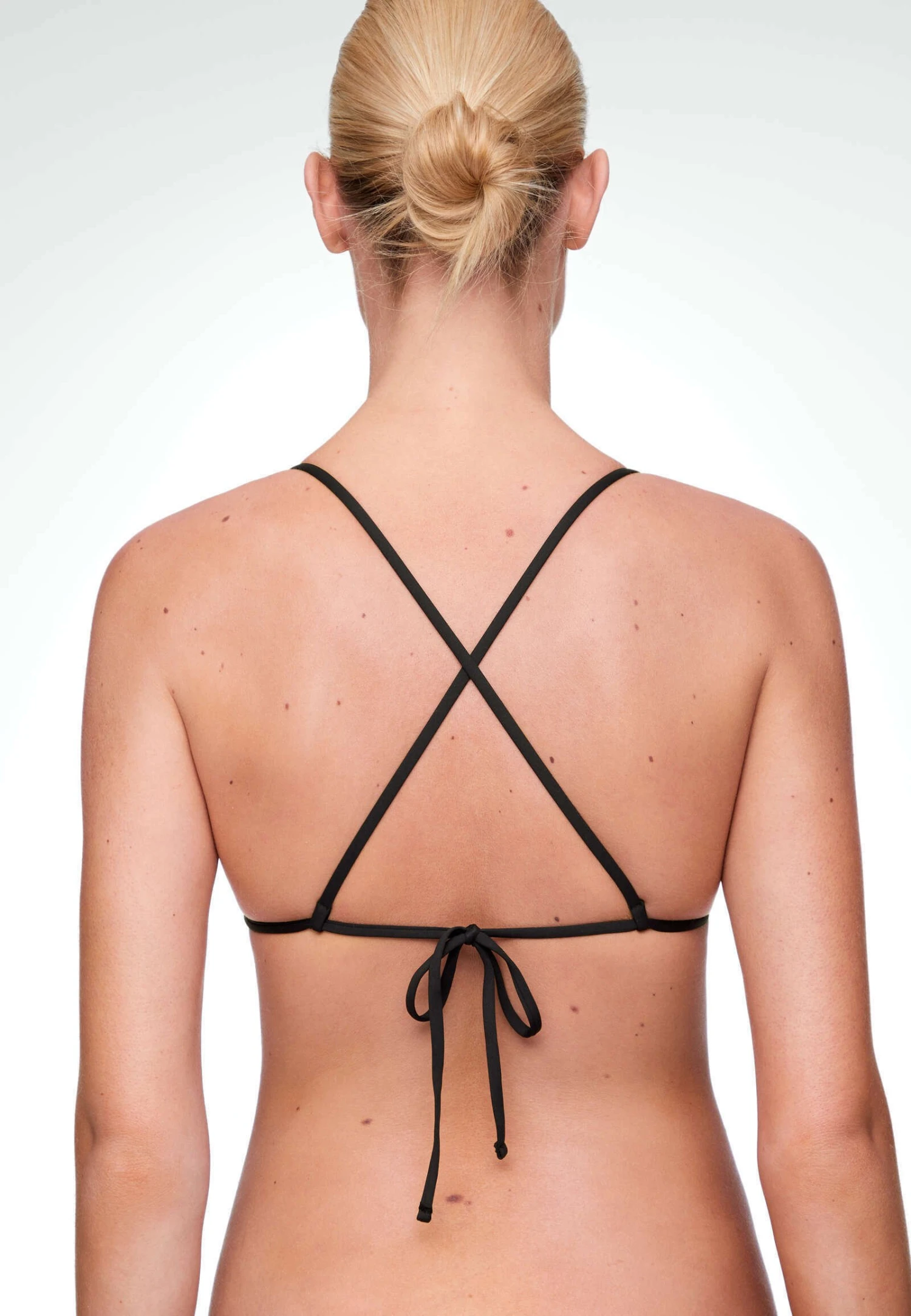 Oysho Floral Appliqué Triangle - Haut De Bikini - Black 8 Oysho Floral Appliqué Triangle - Haut De Bikini - Black – Image 6