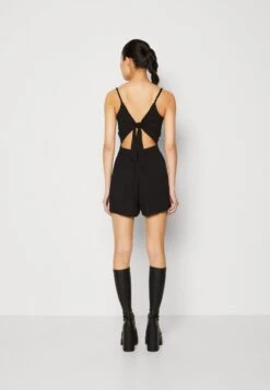 ONLY Onlnova Life Malibu Playsuit - Combinaison - Black 10 ONLY Onlnova Life Malibu Playsuit - Combinaison - Black -ESPRIT Soldes d366e4c0d24d4e7297a967fc8c577881