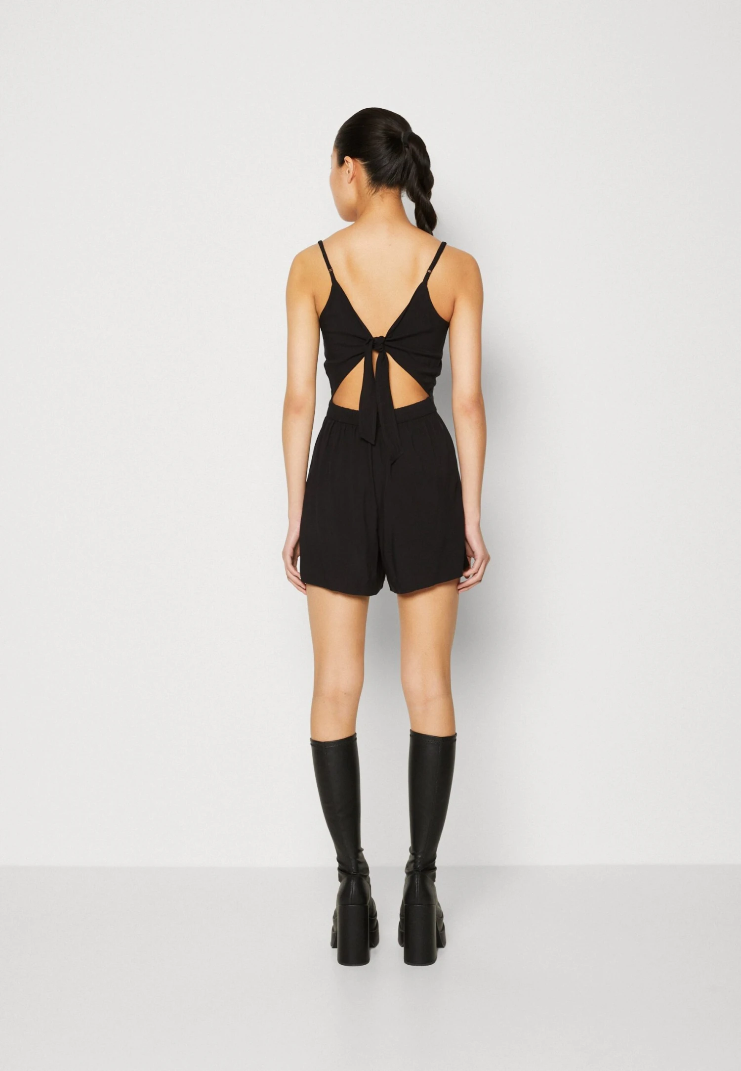 ONLY Onlnova Life Malibu Playsuit - Combinaison - Black 5 ONLY Onlnova Life Malibu Playsuit - Combinaison - Black – Image 3
