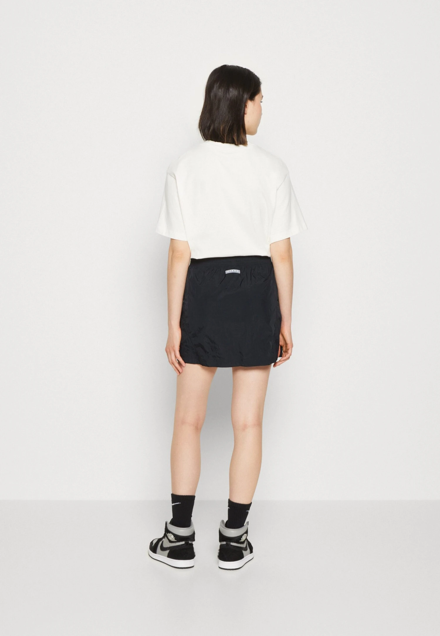 Nike Sportswear Air Skirt - Jupe Trapèze - Black/White 5 Nike Sportswear Air Skirt - Jupe Trapèze - Black/White – Image 3