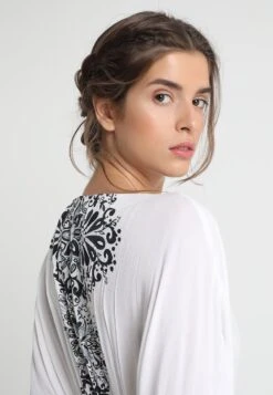 Buffalo Tunic - Accessoire De Plage - Weiß/Schwarz -ESPRIT Soldes f1e2d6c820844611b6dbddfb8c2211a5