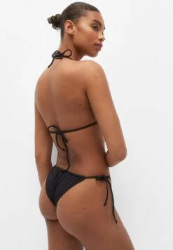 PULL & BEAR Triangle - Haut De Bikini - Black -ESPRIT Soldes f36848f4105946db9f685cb832d3c57f