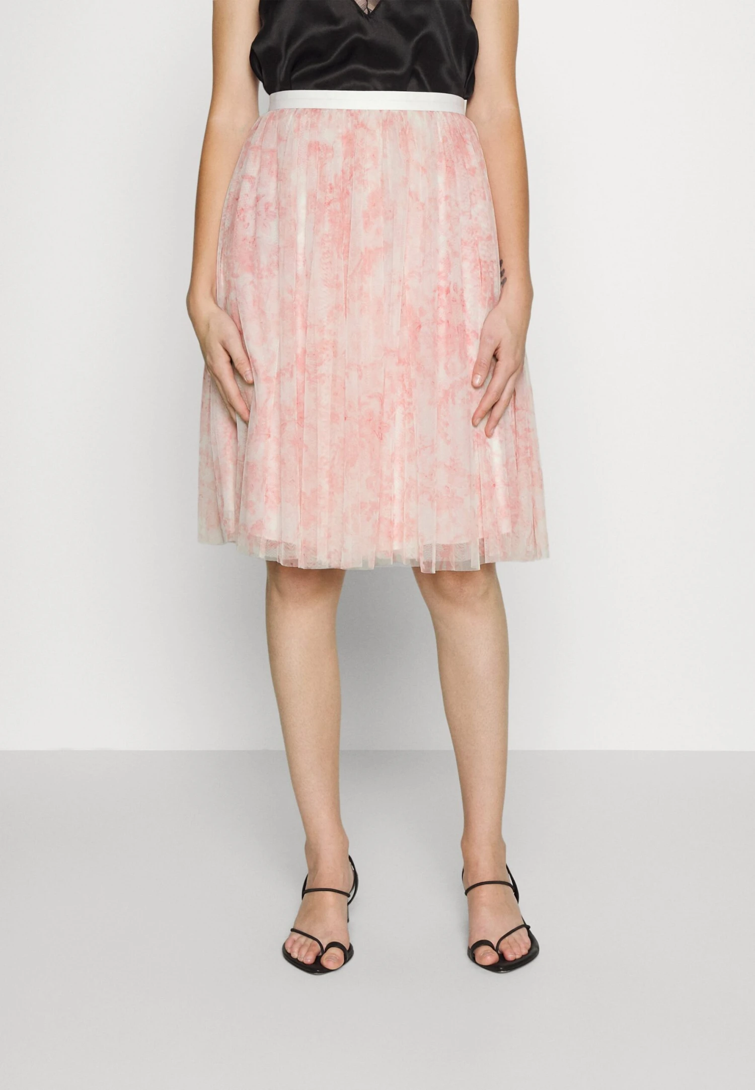 Needle & Thread Exclusive Fleur Skirt - Jupe Trapèze - Moonshine Pink 3 Needle & Thread Exclusive Fleur Skirt - Jupe Trapèze - Moonshine Pink